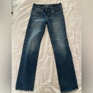 American Eagle straight blue jeans